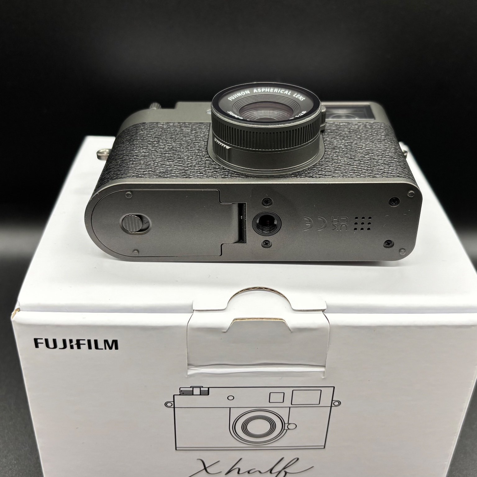 【中古・並品】FUJIFILM X-half チャコールシルバー Amazon | 富士フイルム(FUJIFILM) コンパクトデジタルカメラ X-half