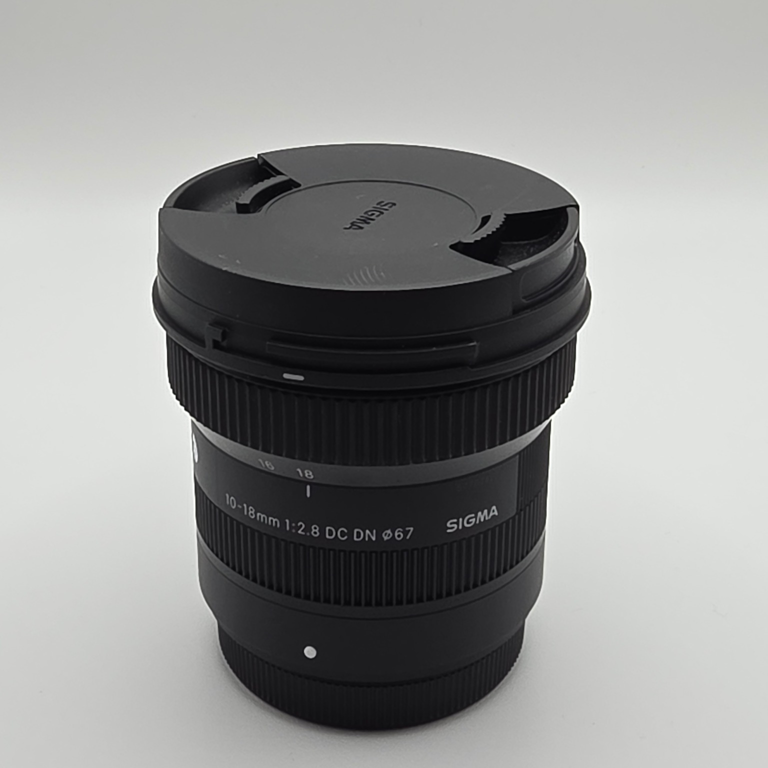 シグマ 10-18mm F2.8 DC DN フジフイルム用の中古 (美品)・¥77,800 by