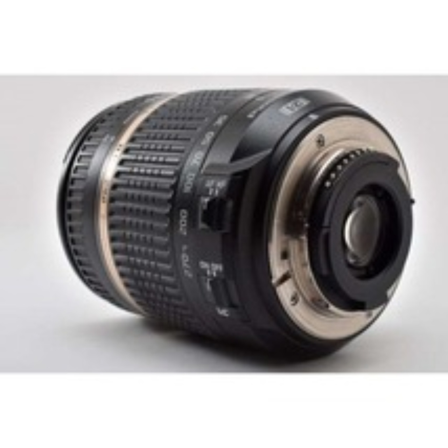 TAMRON 18-270mm F/3.5-6.3 Di II VC PZD ニコン用の中古 (美品