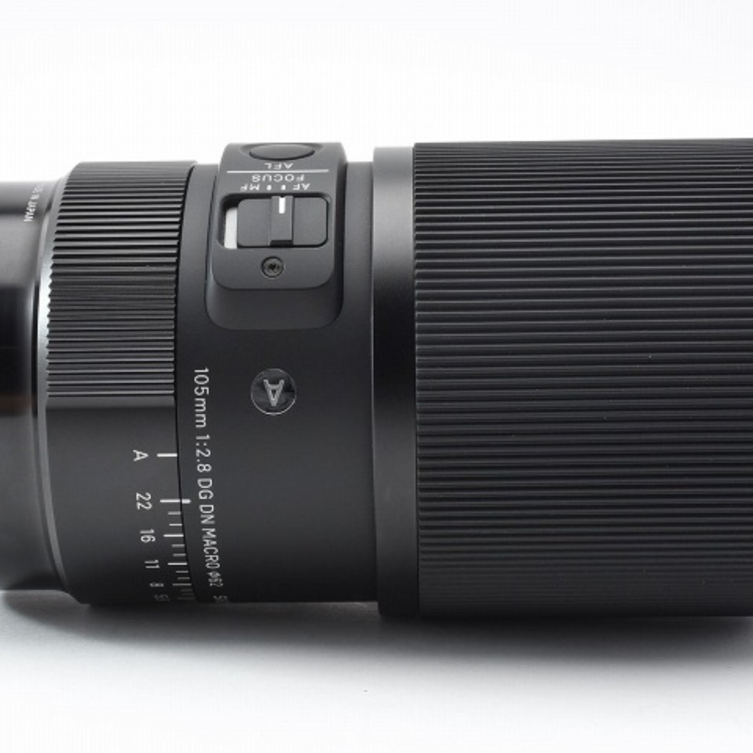 シグマ 105mm F2.8 DG DN MACRO ライカL用の中古 (美品)・¥63,800 by