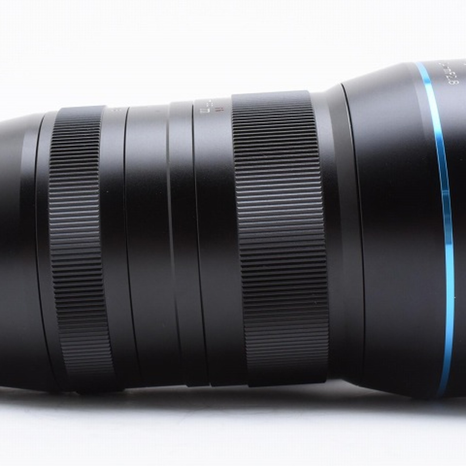 SIRUI 24mm F2.8 1.33X アナモルフィックレンズ マイクロフォーサーズ