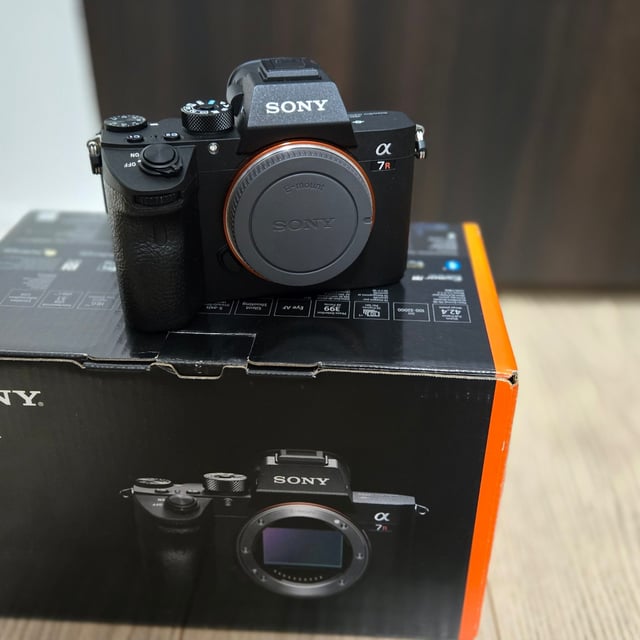 α7R III ILCE-7RM3 ボディ