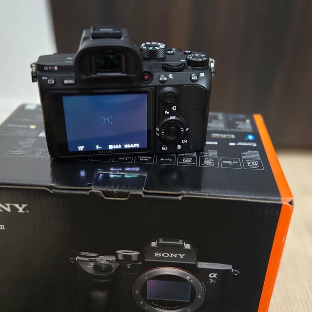 α7R III ILCE-7RM3 ボディ