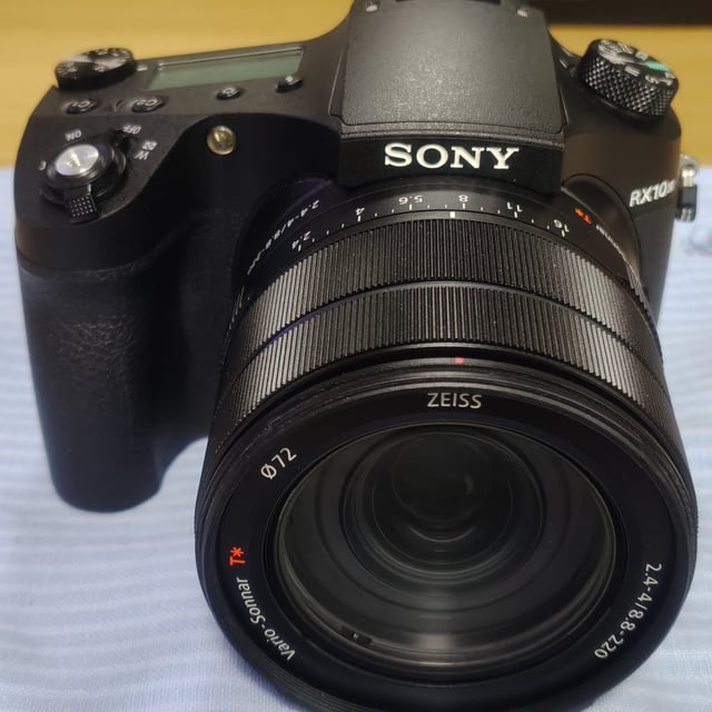 サイバーショット RX10 IV(DSC-RX10M4)