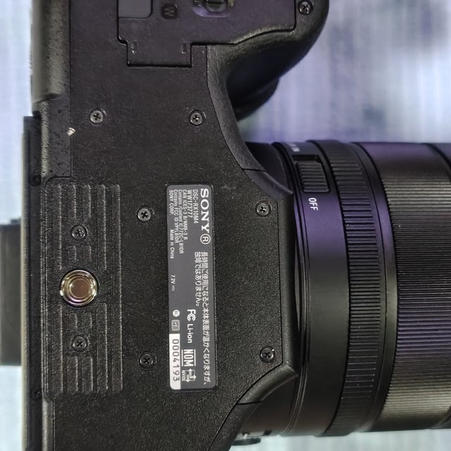 サイバーショット RX10 IV(DSC-RX10M4)
