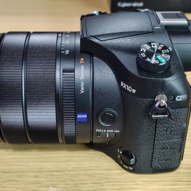 サイバーショット RX10 IV(DSC-RX10M4)