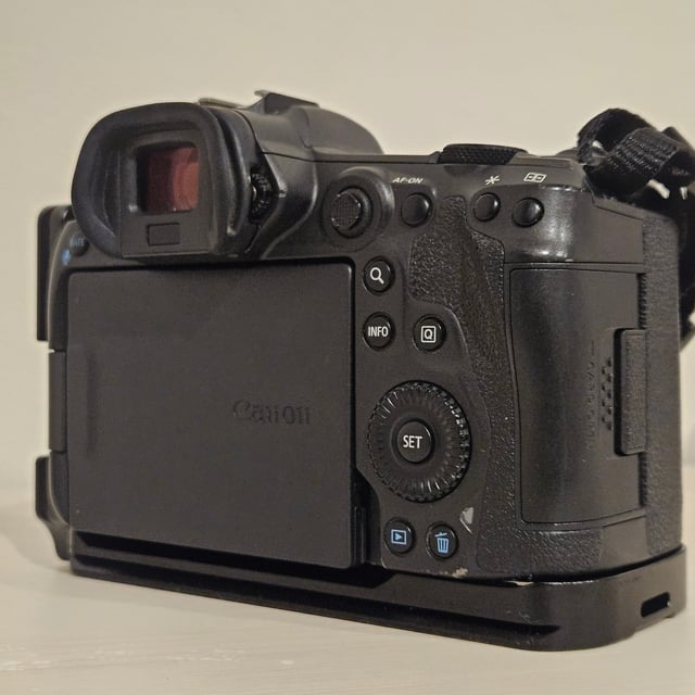 EOS R5 ボディ