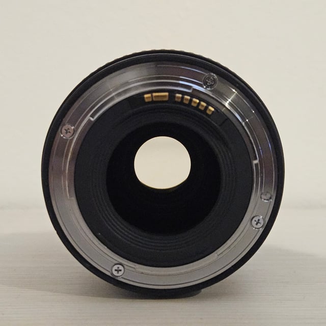 EF 16-35mm F4L IS USM