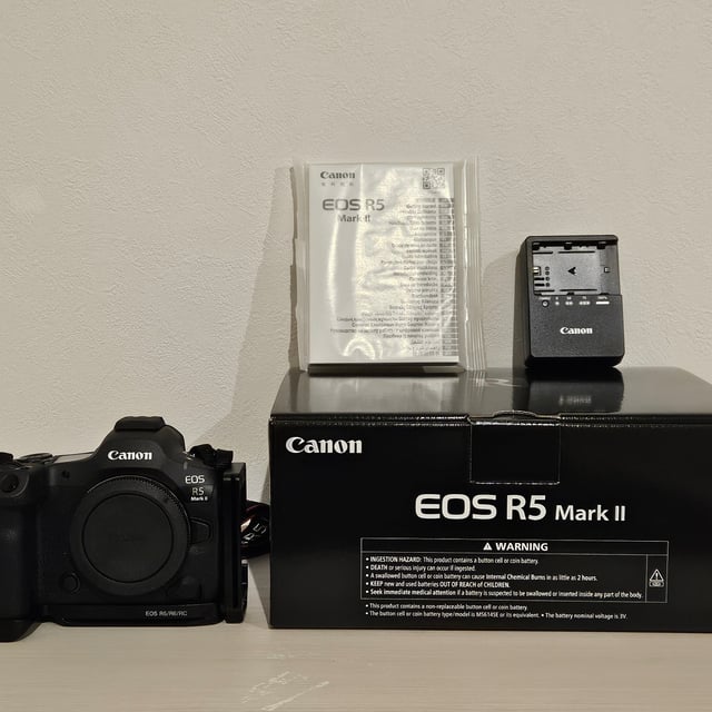 EOS R5 Mark II ボディ
