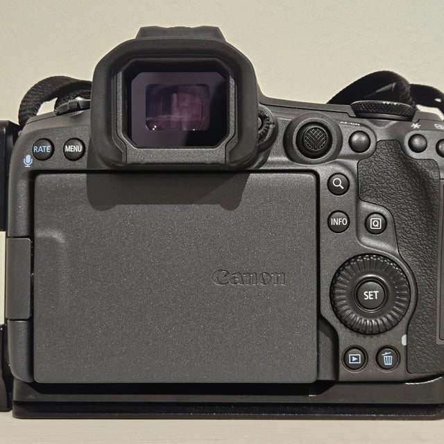EOS R5 Mark II ボディ