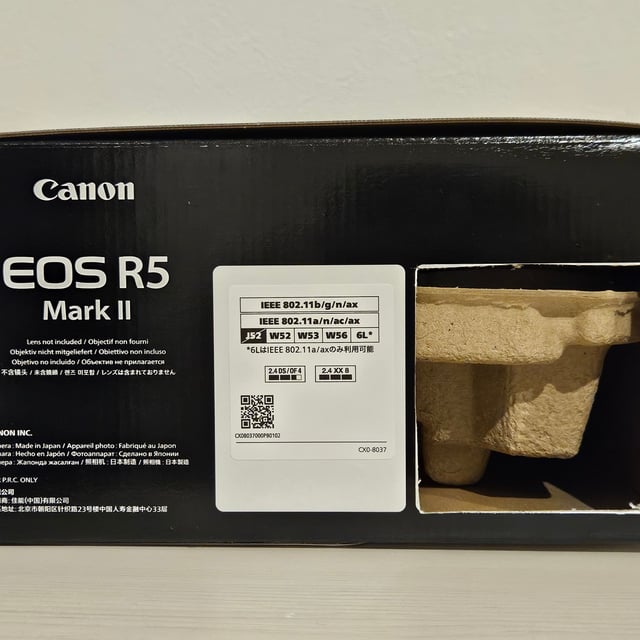EOS R5 Mark II ボディ