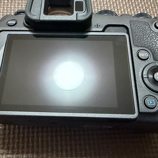 EOS R8 ボディ