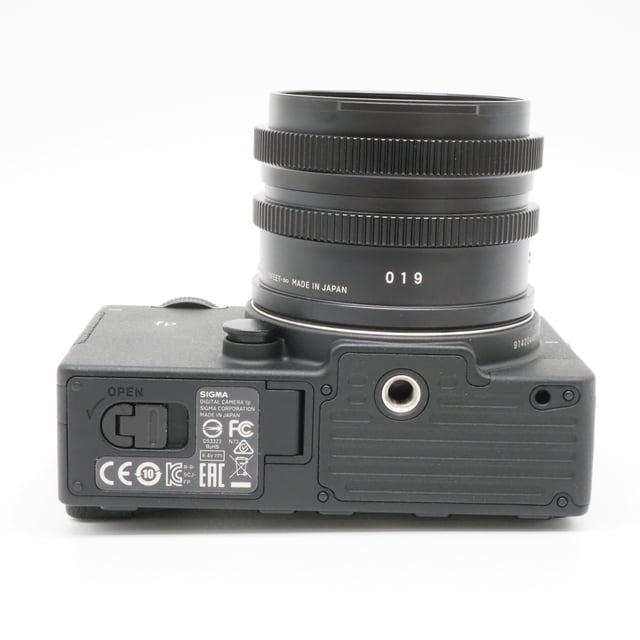 SIGMA fp 45mm F2.8 DG DN Contemporary キット