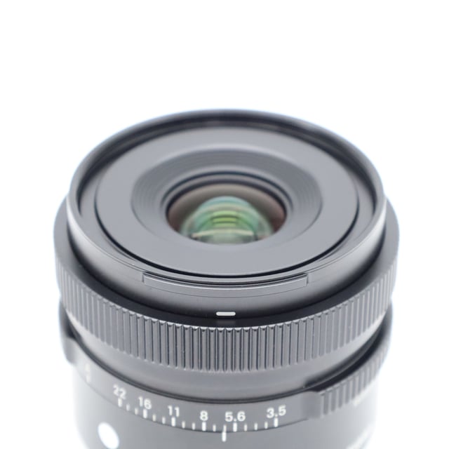 24mm F3.5 DG DN ソニーE用