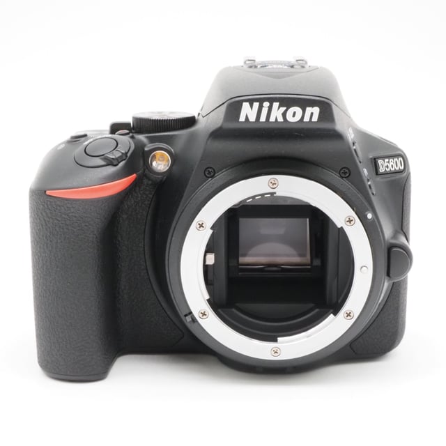 D5600 ボディ