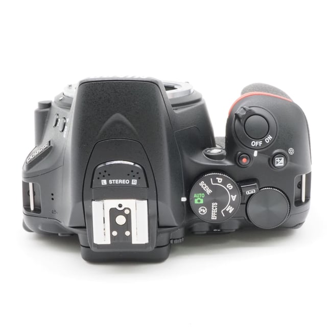 D5600 ボディ
