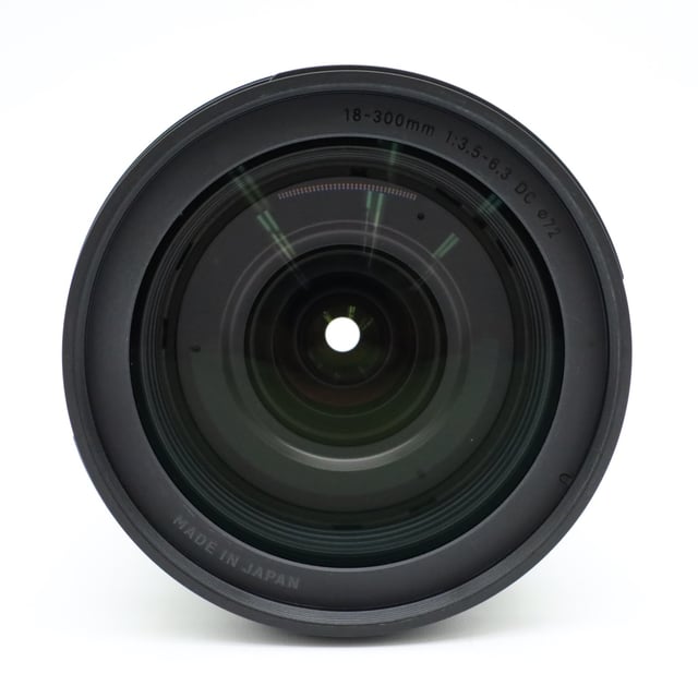 18-300mm F3.5-6.3 DC MACRO OS HSM キヤノン用