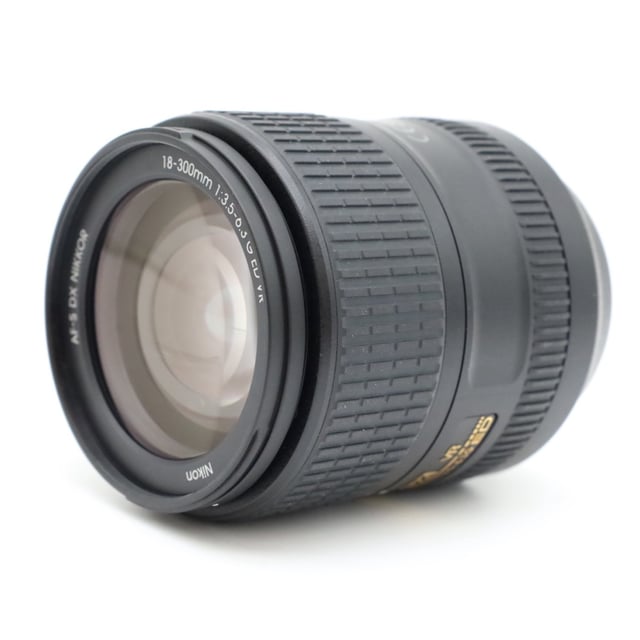AF-S DX NIKKOR 18-300mm f/3.5-6.3G ED VR