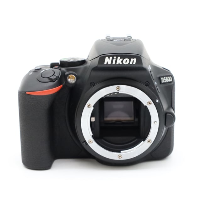 D5600 ボディ