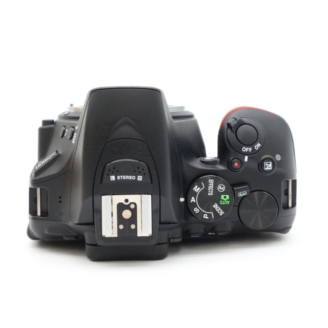 D5600 ボディ