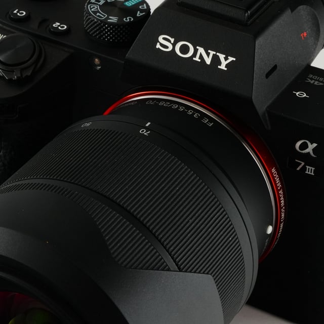α7 III ILCE-7M3K ズームレンズキット