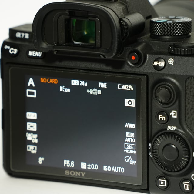 α7 III ILCE-7M3K ズームレンズキット