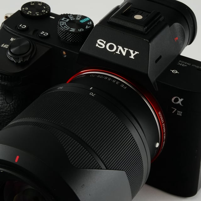 α7 III ILCE-7M3K ズームレンズキット