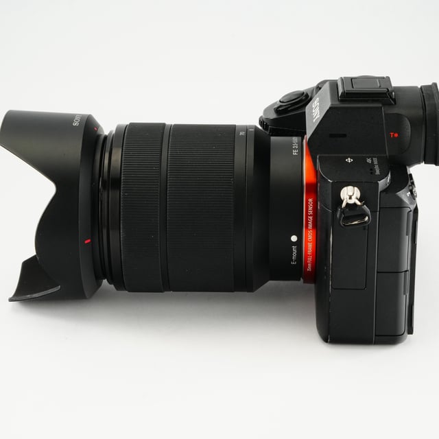 α7 III ILCE-7M3K ズームレンズキット