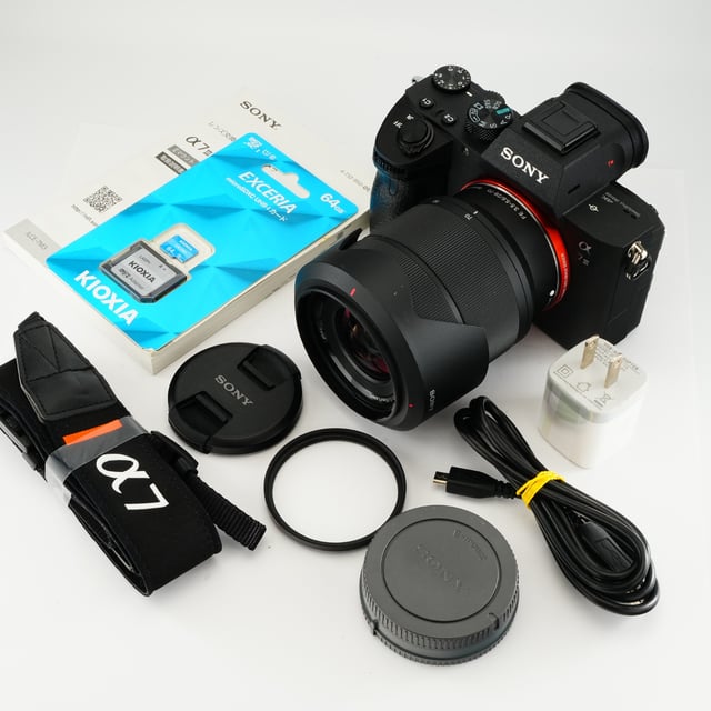 α7 III ILCE-7M3K ズームレンズキット