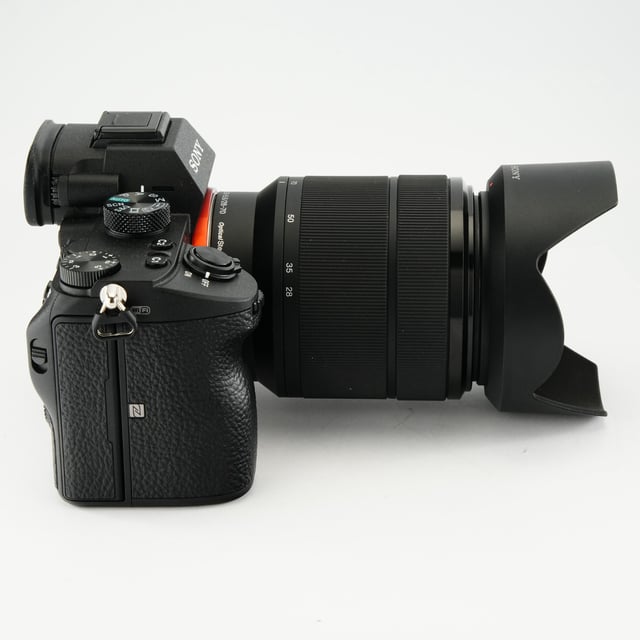 α7 III ILCE-7M3K ズームレンズキット