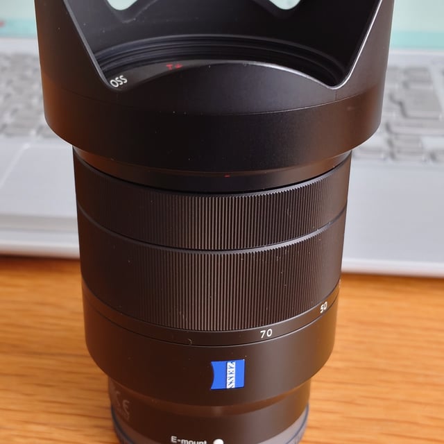 Vario-Tessar T* FE 24-70mm F4 ZA OSS SEL2470Z