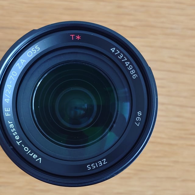 Vario-Tessar T* FE 24-70mm F4 ZA OSS SEL2470Z