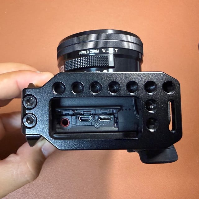 α6400 ILCE-6400L パワーズームレンズキット "ブラック"