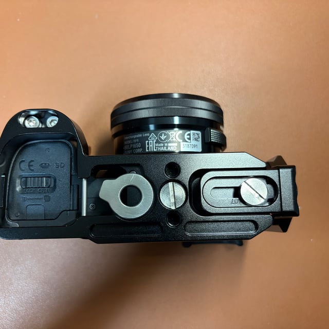 α6400 ILCE-6400L パワーズームレンズキット "ブラック"