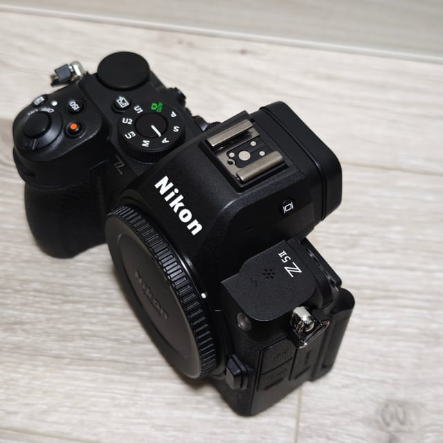 Z5II ボディ
