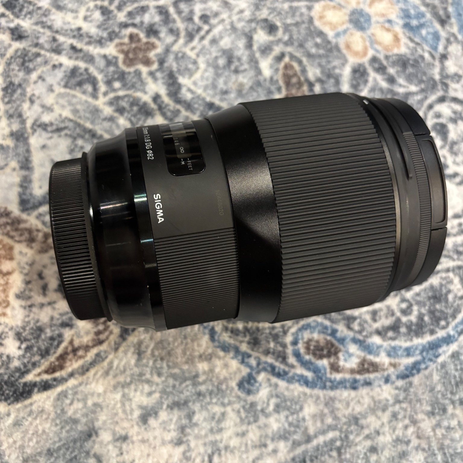 シグマ 135mm F1.8 DG HSM キヤノン用の中古 (訳あり)・¥106,000 by