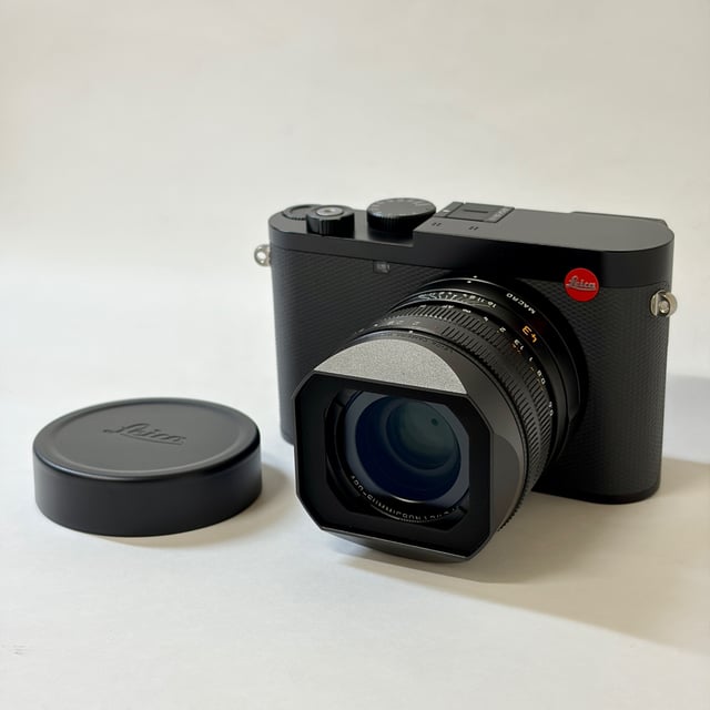 LEICA Q3 43