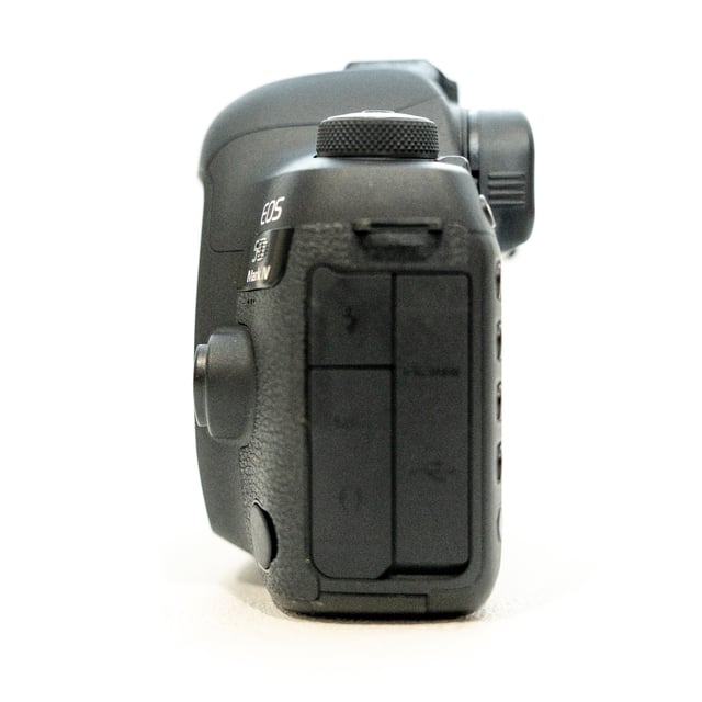 EOS 5D Mark IV ボディ