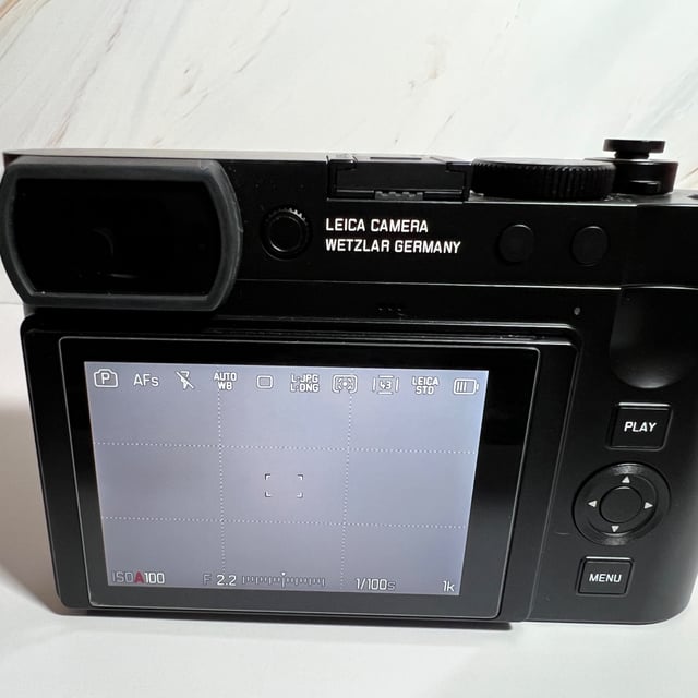 LEICA Q3 43
