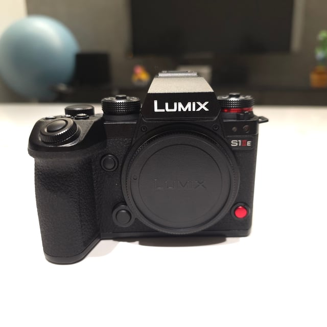 LUMIX S1 IIE(DC-S1M2ES) ボディ
