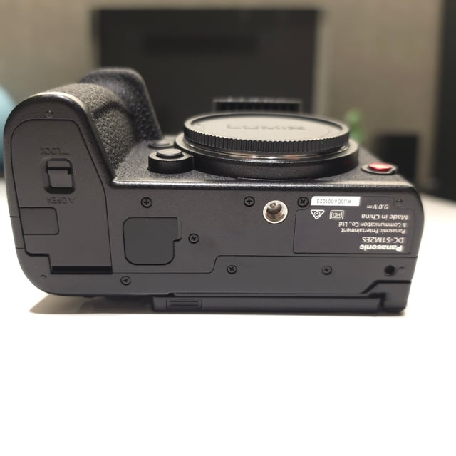 LUMIX S1 IIE(DC-S1M2ES) ボディ