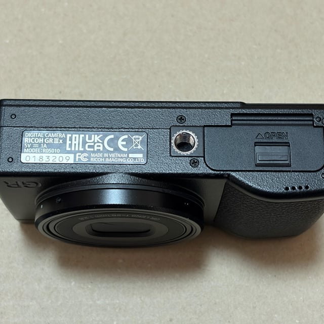 GR IIIx(GR3X) "ブラック"