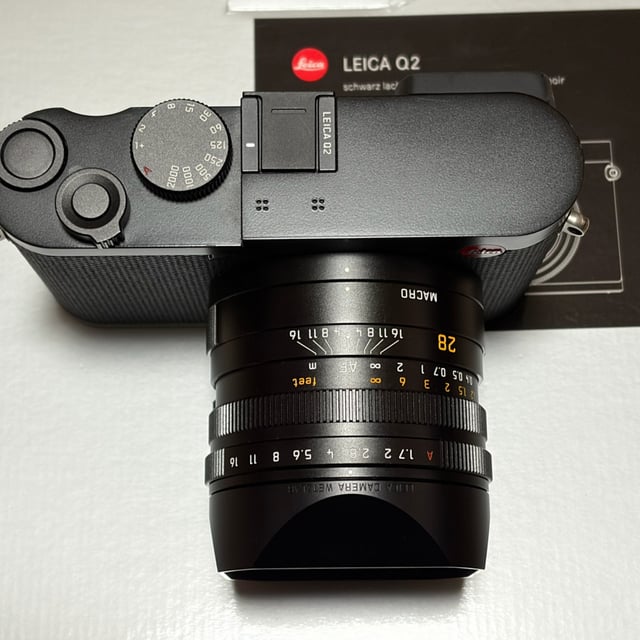 LEICA Q2