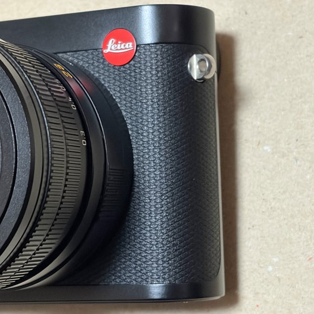 LEICA Q2