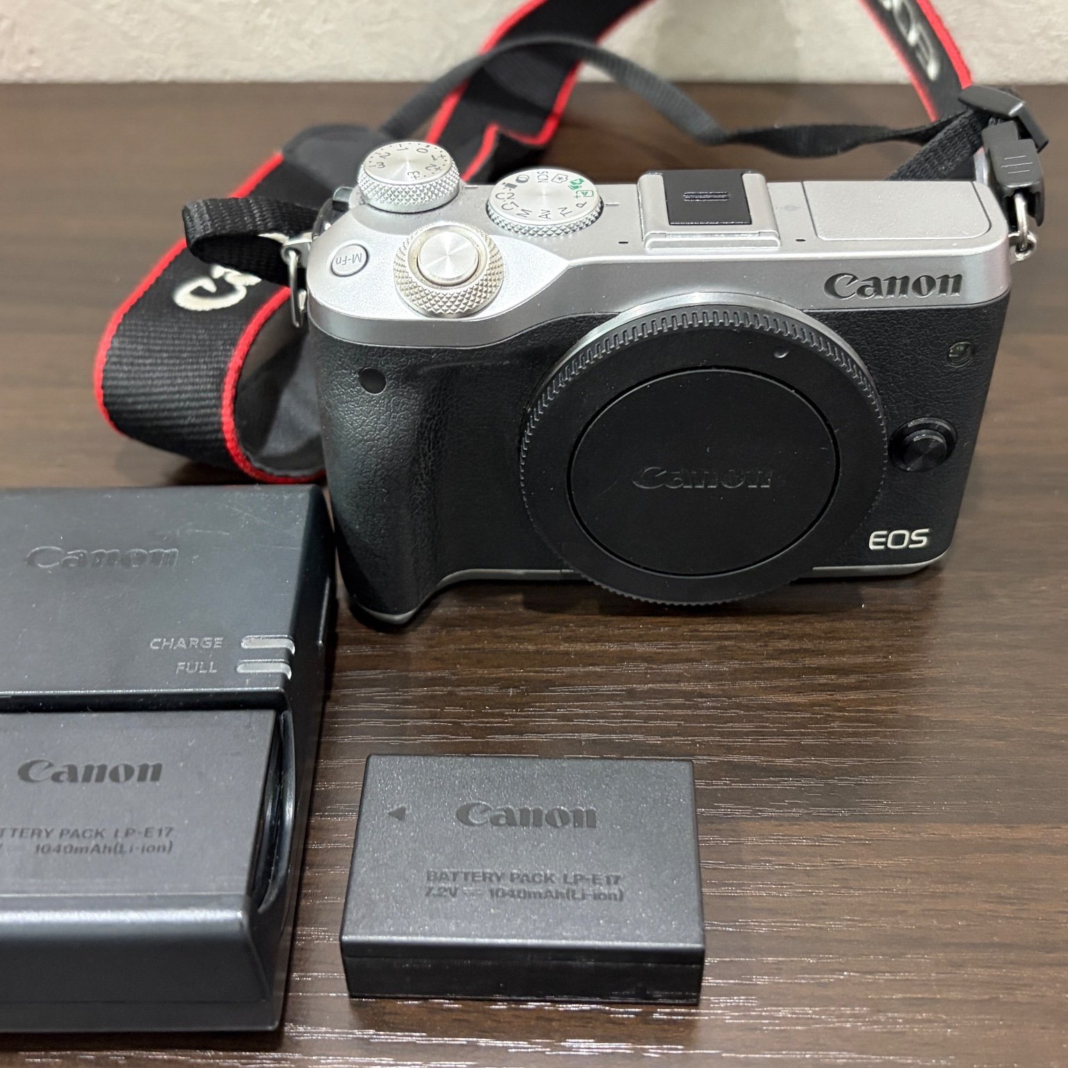 Canon EOS M6 ボディ 
