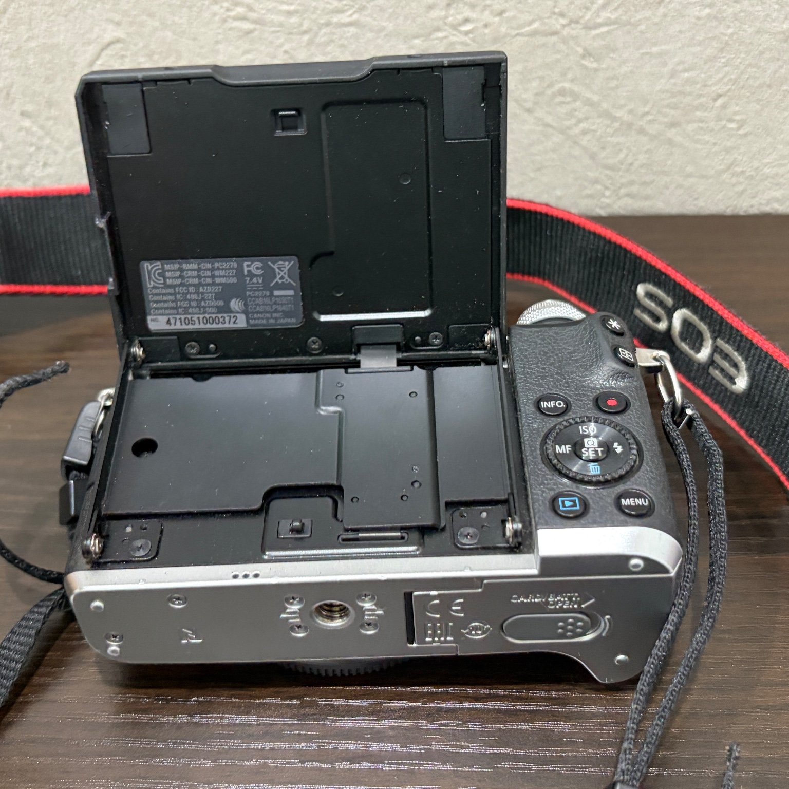 Canon EOS M6 ボディ 