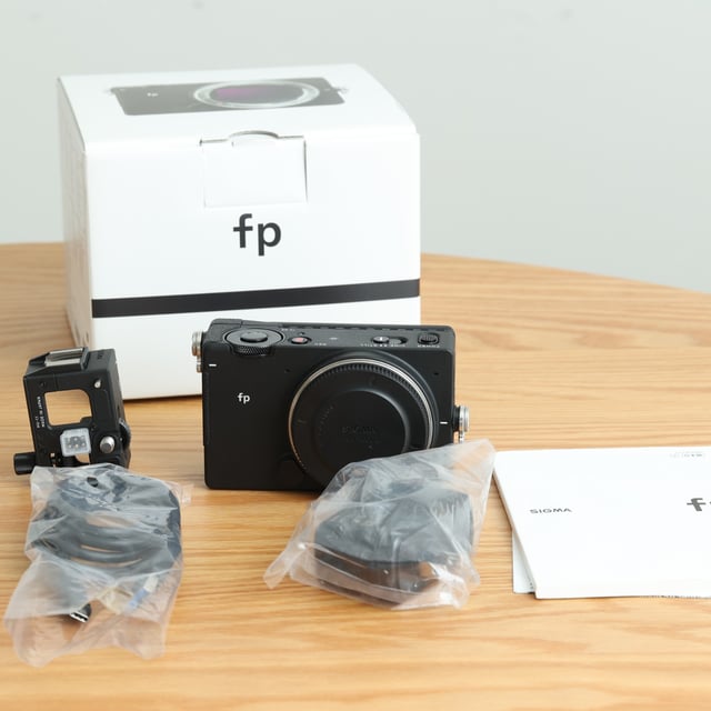 SIGMA fp ボディ
