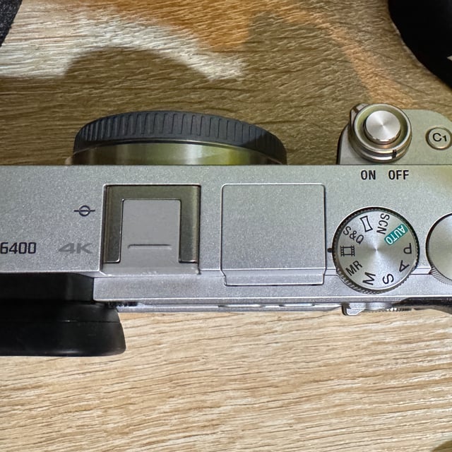α6400 ILCE-6400 ボディ "シルバー"