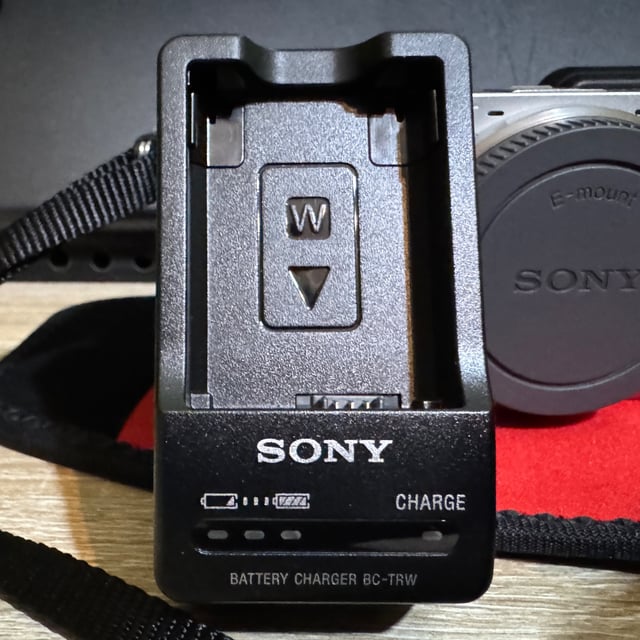 α6400 ILCE-6400 ボディ "シルバー"