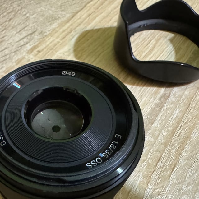 E 35mm F1.8 OSS SEL35F18